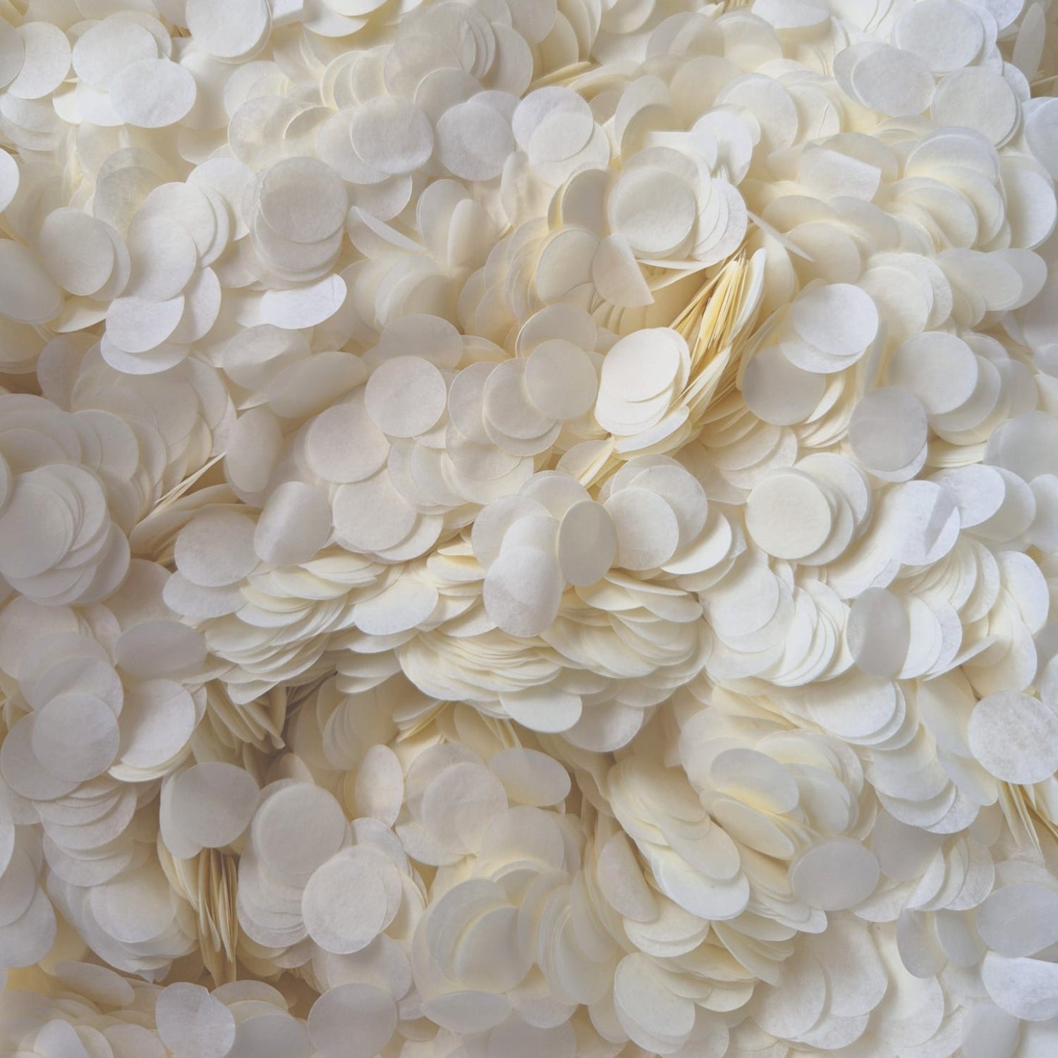 Biodegradable Paper Confetti - 1.5cm Circles - Light Ivory